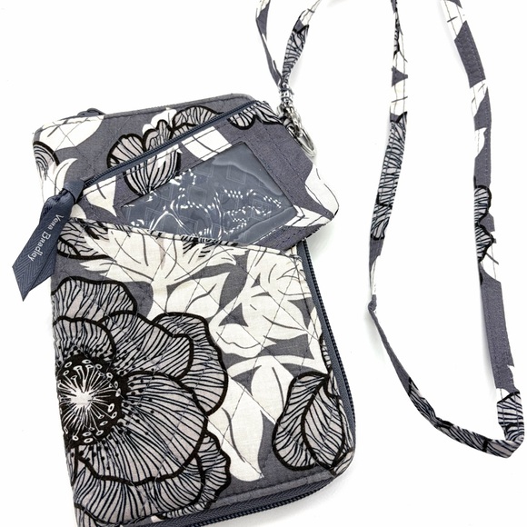 Vera Bradley X-Large Wallet & ID Lanyard - Picture 4 of 4